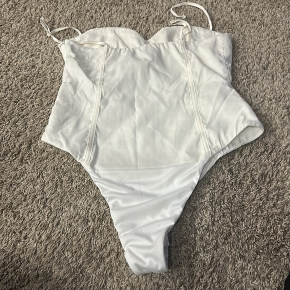 BRAND NEW ZARA BODYSUIT ๐ค - Picture 8 of 8